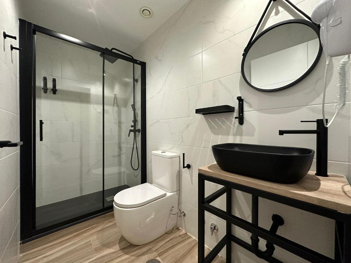 Cc Opera Suites Madrid Eksteriør billede