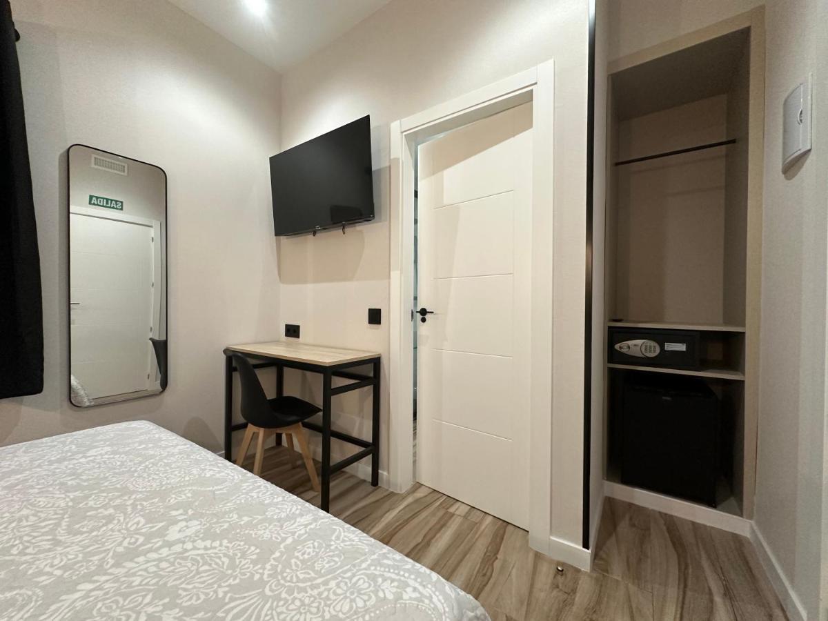 Cc Opera Suites Madrid Eksteriør billede