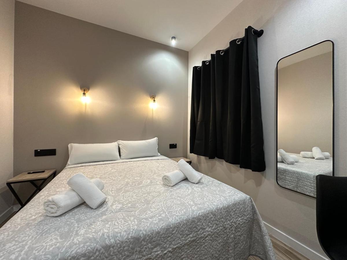Cc Opera Suites Madrid Eksteriør billede