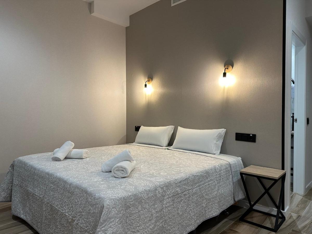 Cc Opera Suites Madrid Eksteriør billede