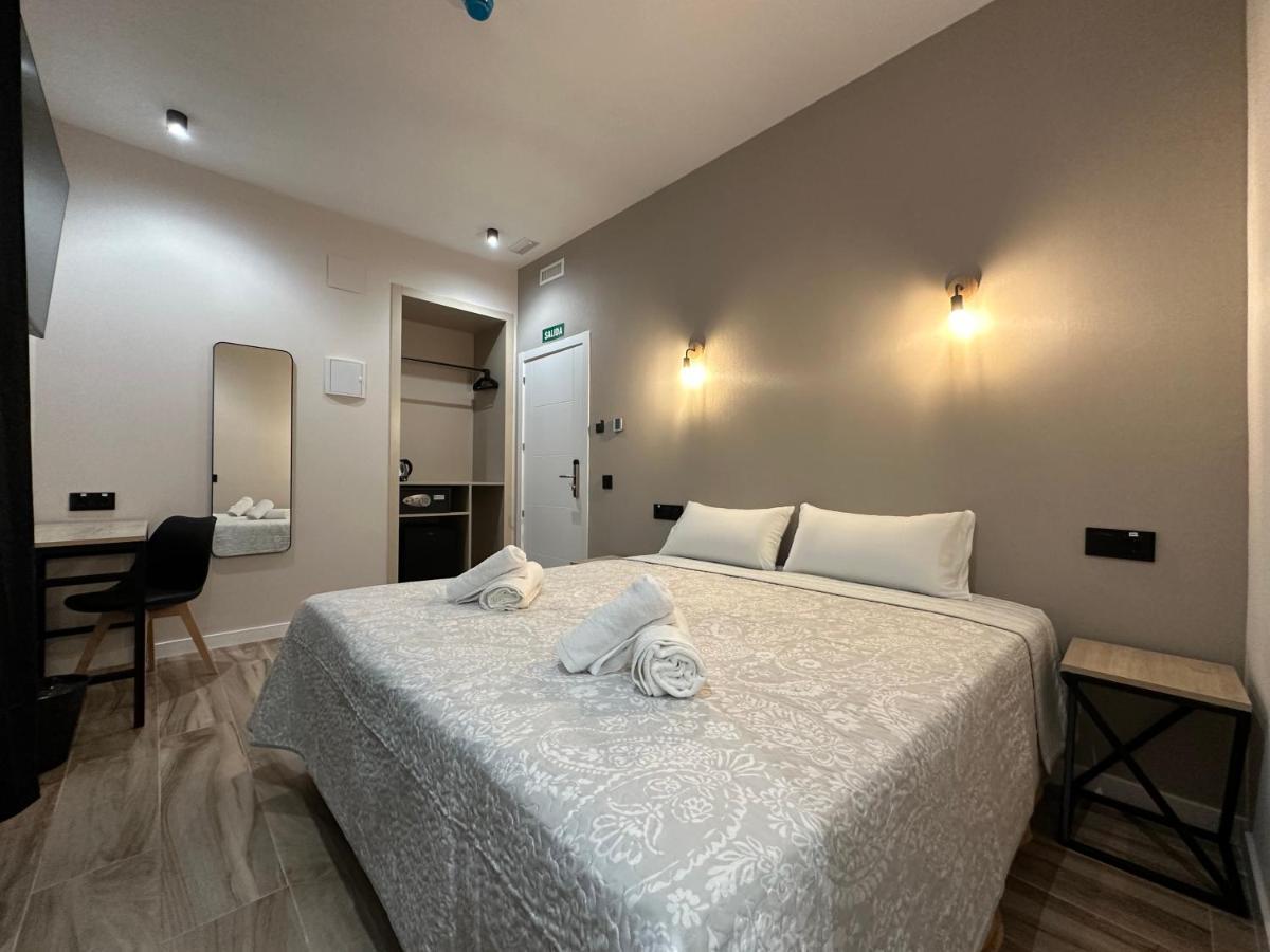 Cc Opera Suites Madrid Eksteriør billede