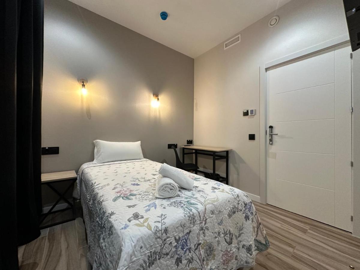 Cc Opera Suites Madrid Eksteriør billede