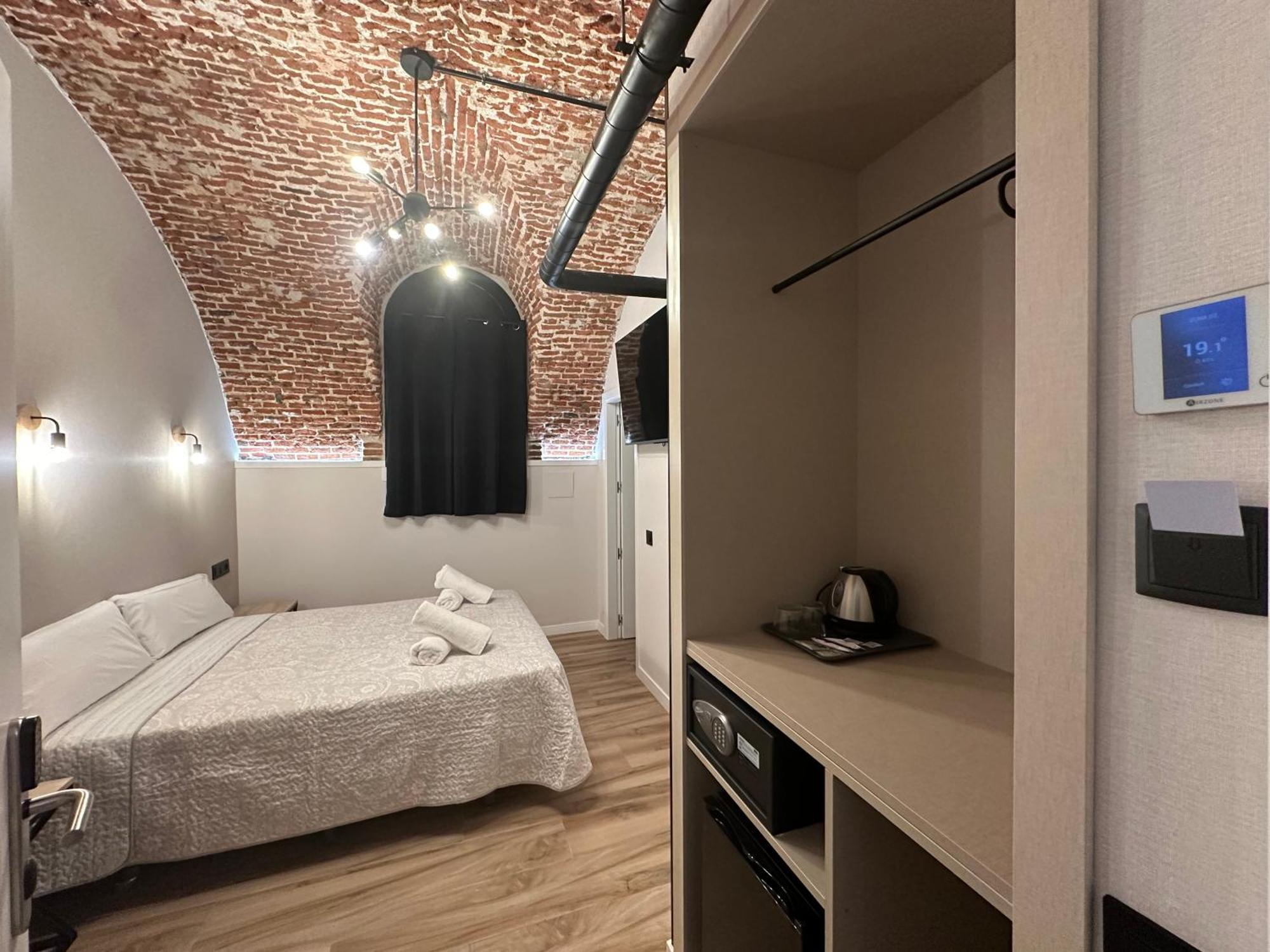 Cc Opera Suites Madrid Eksteriør billede
