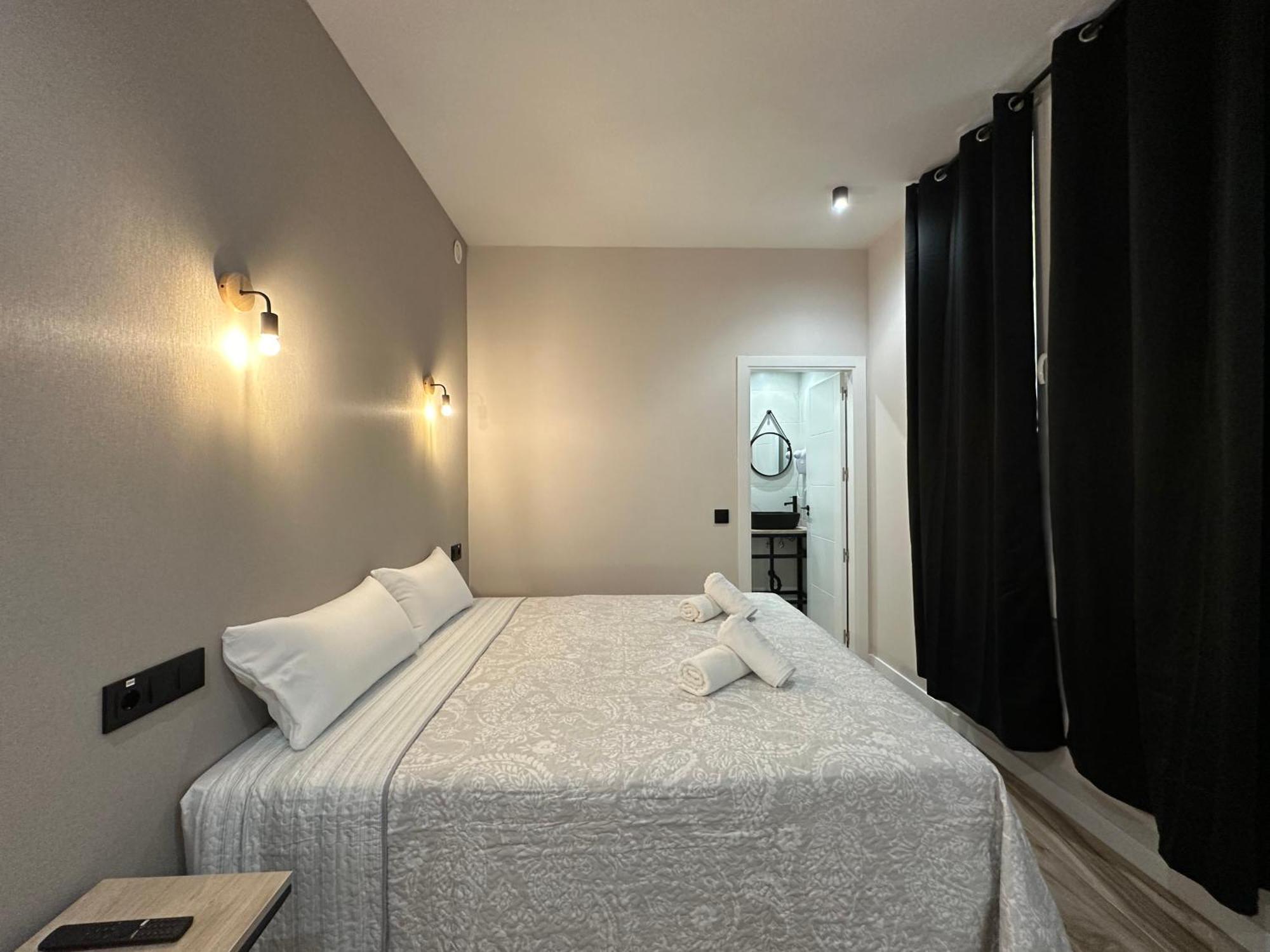 Cc Opera Suites Madrid Eksteriør billede