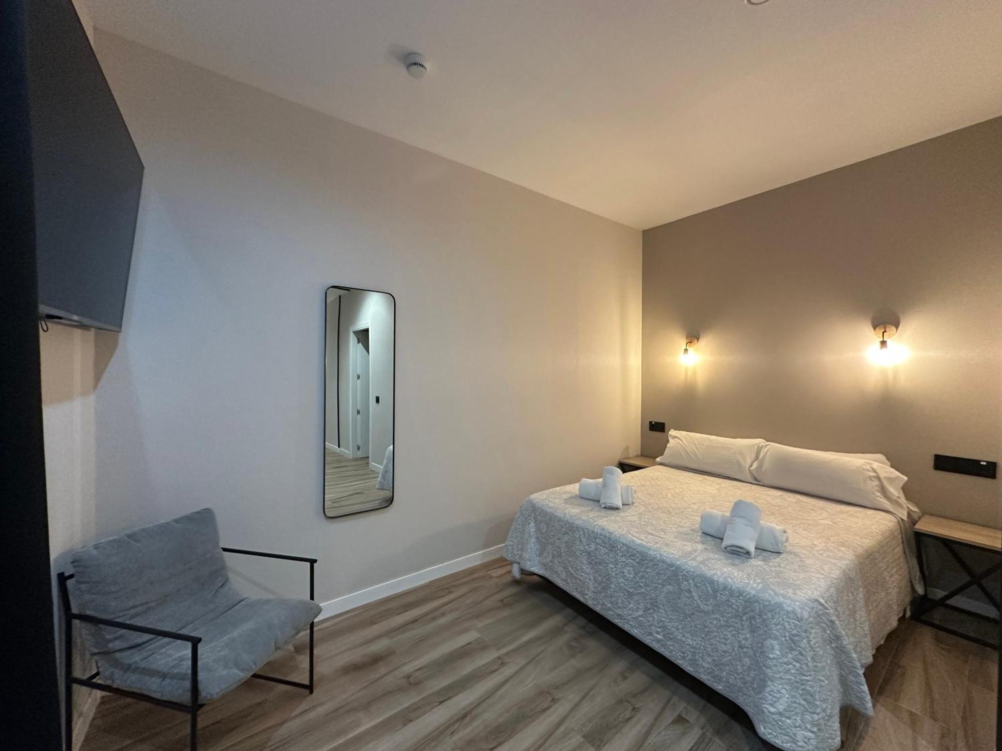 Cc Opera Suites Madrid Eksteriør billede