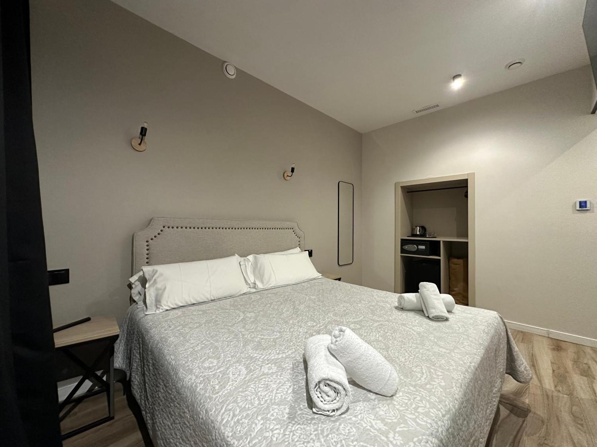 Cc Opera Suites Madrid Eksteriør billede