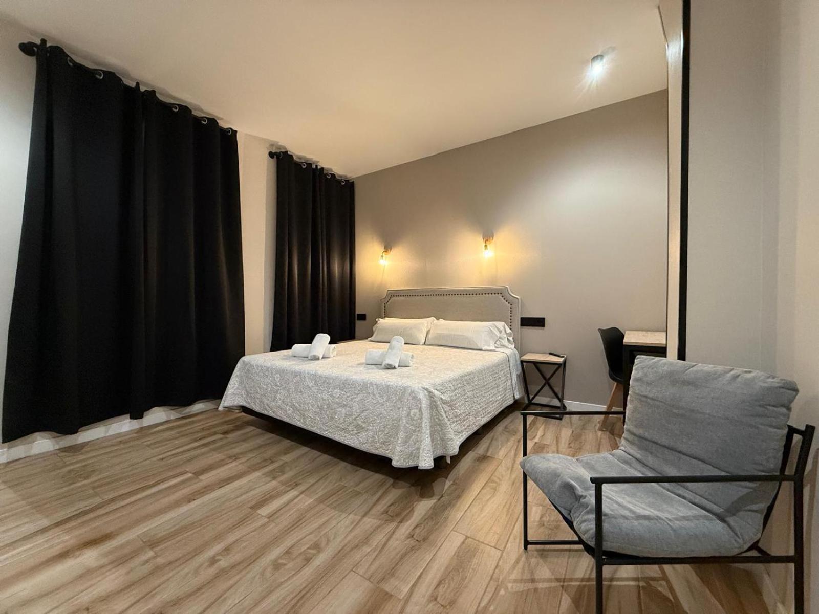 Cc Opera Suites Madrid Eksteriør billede