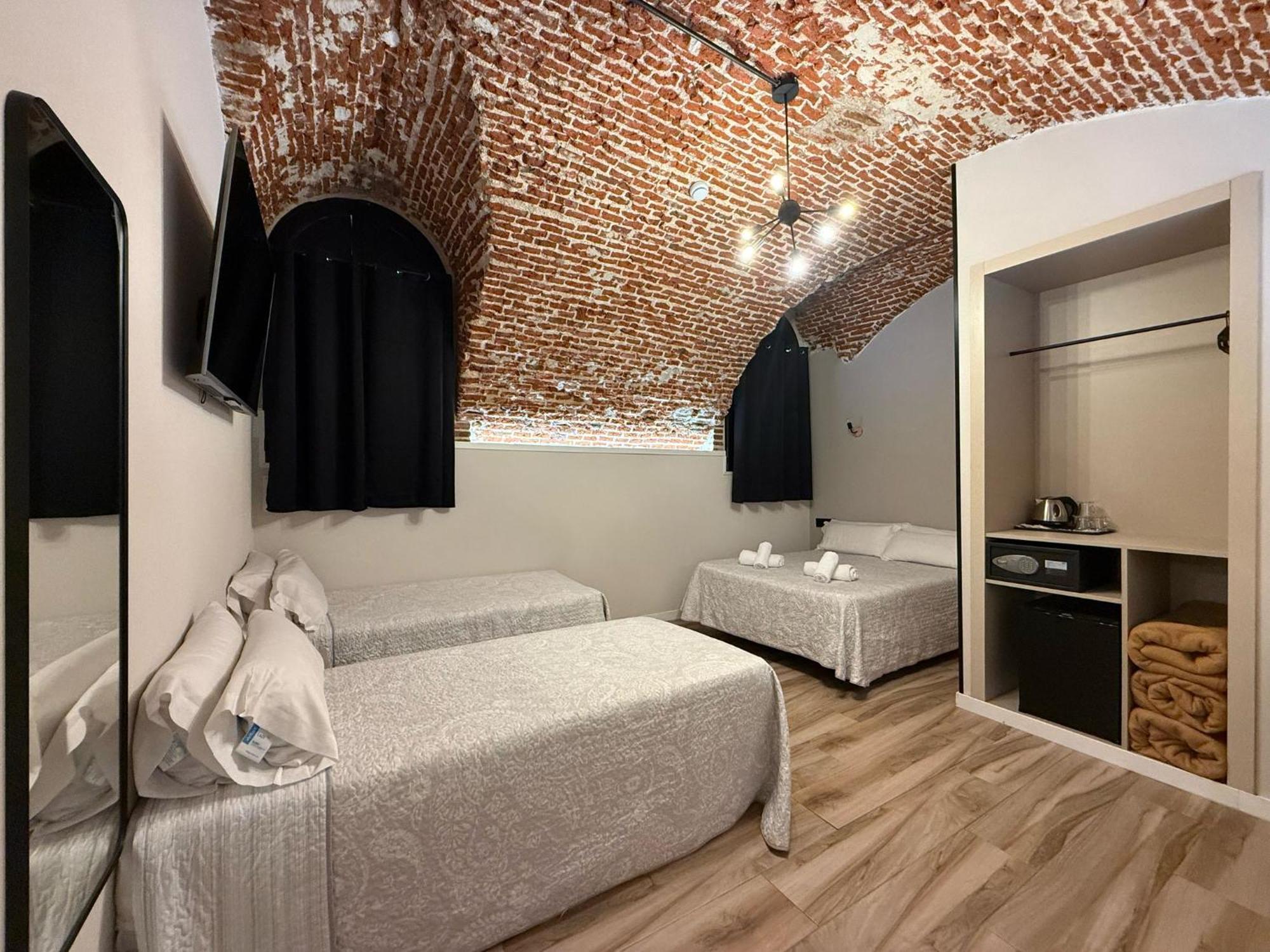 Cc Opera Suites Madrid Eksteriør billede